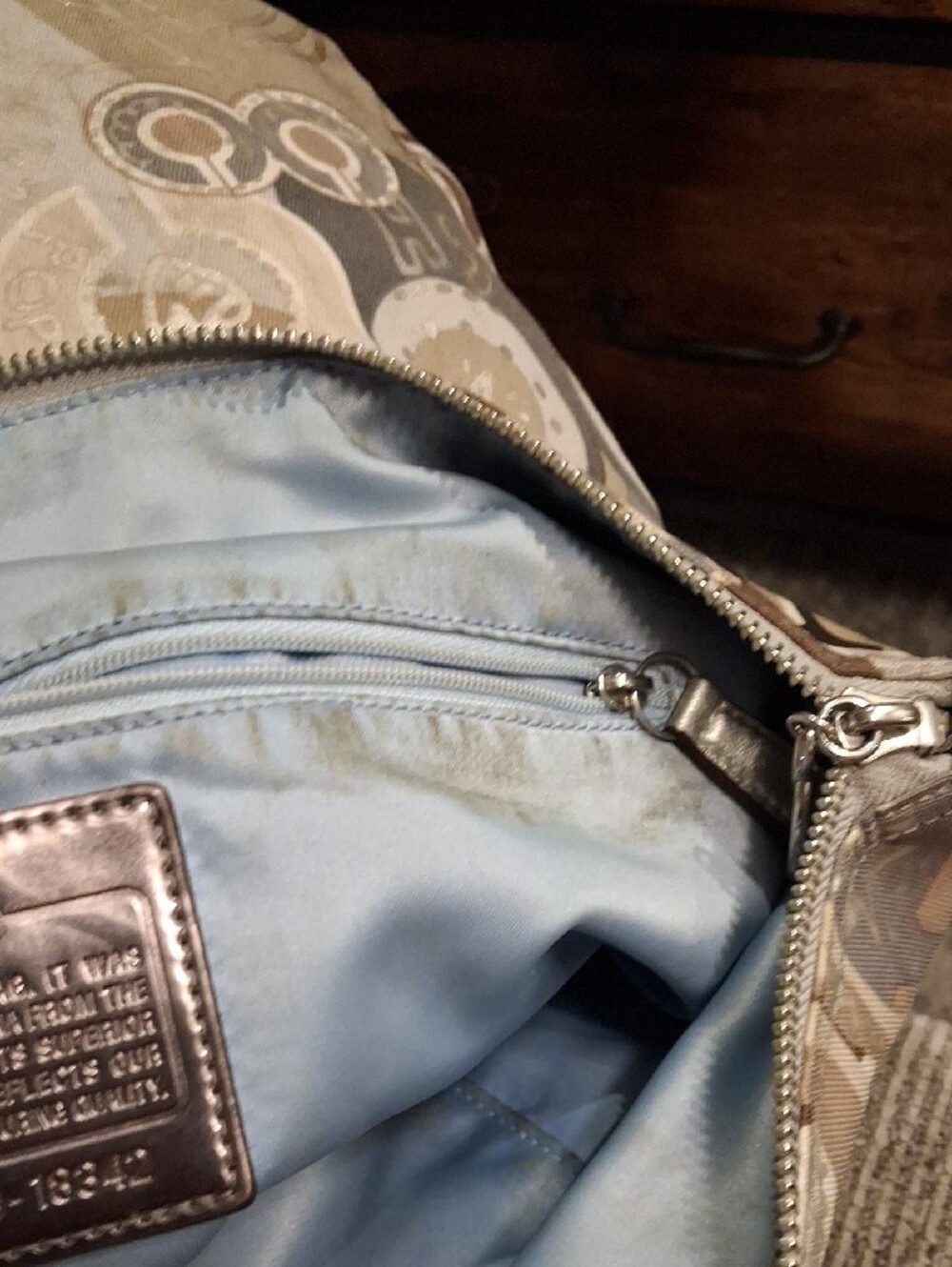 Coach Poppy 18342 Pop C Metallic Graffiti Glam Tote Bag Khaki/Silver Flawed - Picture 4 of 8